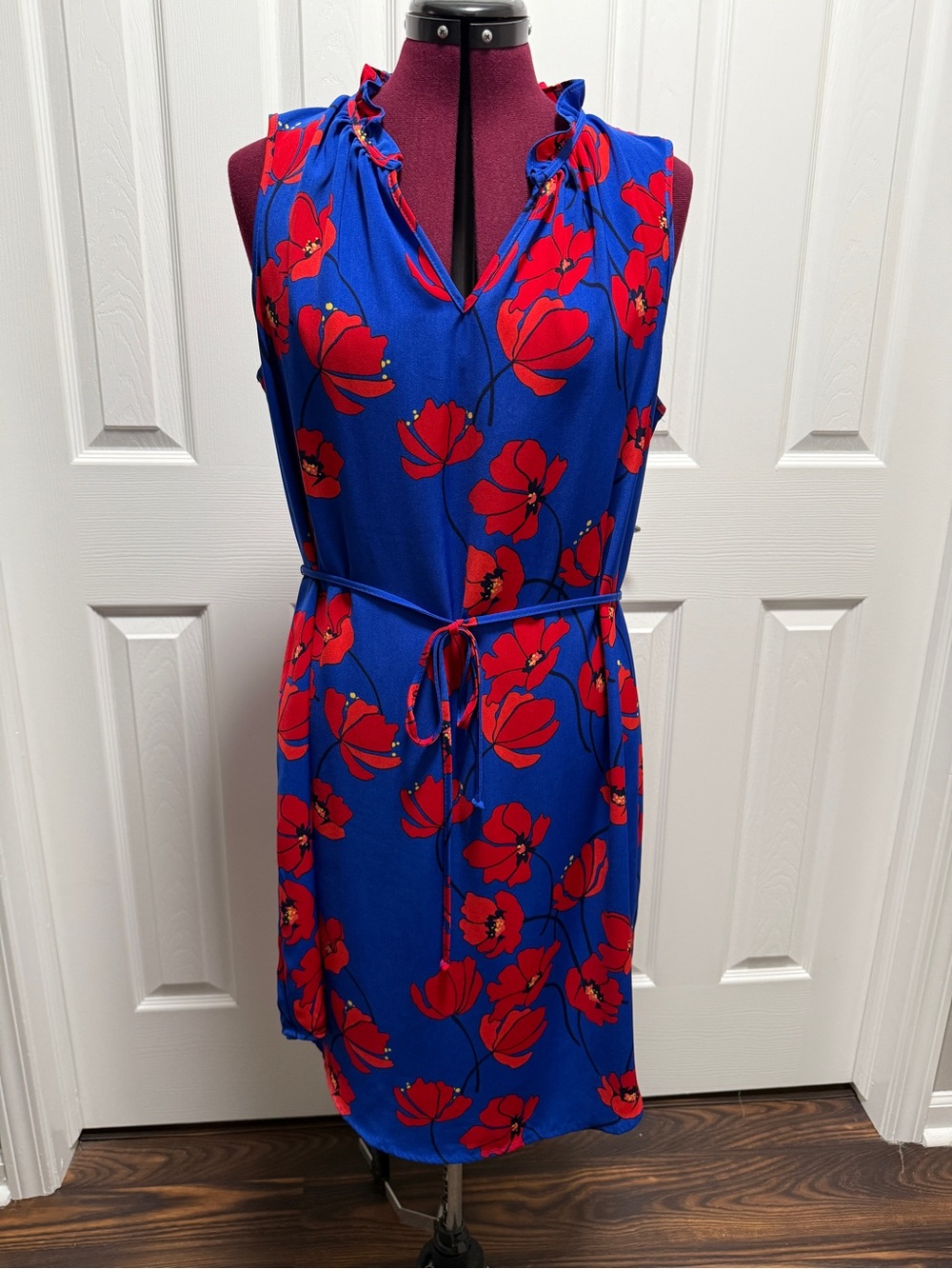 41 Hawthorn Royal Blue Sleeveless Midi Dress with Red Floral Print